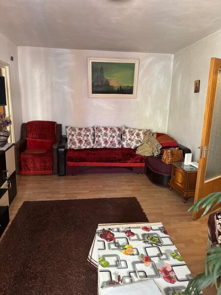 Calea Rahovei, Stradal, Vicina