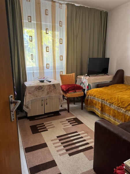 Calea Rahovei, Stradal, Vicina